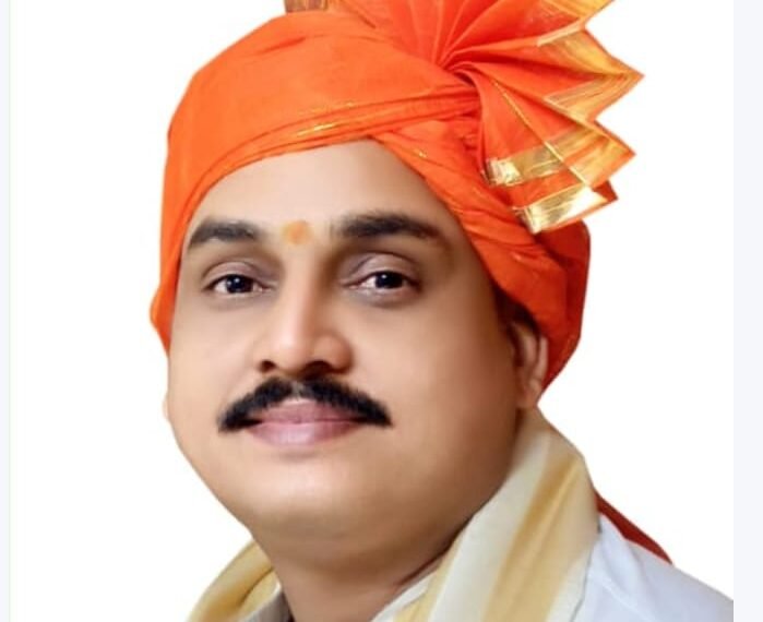 युवा तुर्क का भदोही दौरा गरमाएगा सियासी माहौल, योजनाओं की समीक्षा के साथ समस्याओं पर होगा सीधा एक्शन