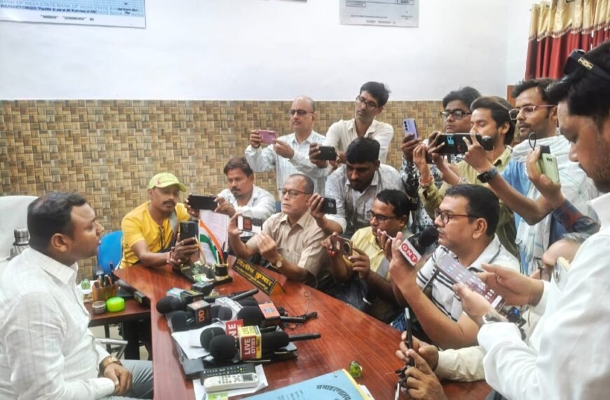 पेट्रोल पंपों पर गड़बड़ी बर्दाश्त नहीं: एसडीओ की सख्ती, शिकायत पर तुरंत कार्रवाई के आदेश