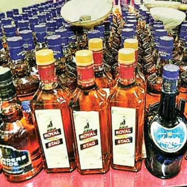 जहरीली शराब से हुई मौतों के बाद बवाल&hellip;