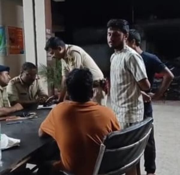 पटना में फिल्मी स्टाइल में बड़ी लूट: कस्टम&hellip;