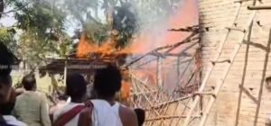 आग का तांडव, सोते हुए जुड़वां भाइयों में&hellip;