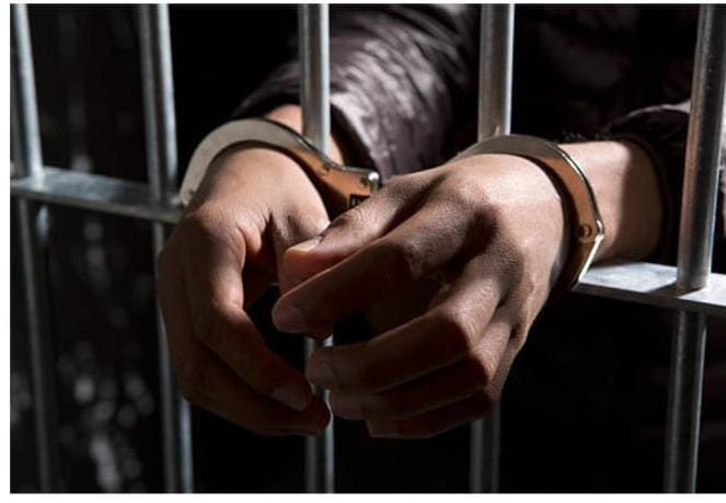 बड़ी वारदात की फिराक में…