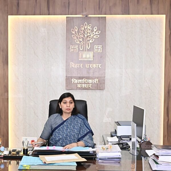 बक्सर में अफसरशाही पर कड़ा प्रहार, बैठक से&hellip;