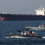 होर्मुज में बारूदी जाल का खतरा, ईरान की नई चेतावनी से वैश्विक तेल सप्लाई पर मंडराया संकट