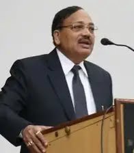 न्यायिक दखल से डगमगाएगा भरोसा:…