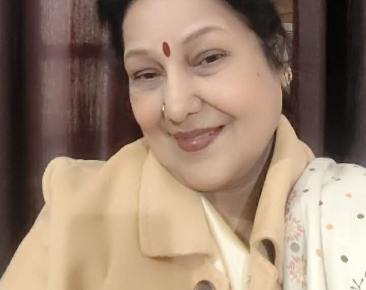 ज़माने भर को यूँ हैरत…