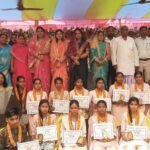 प्रतिभा का महाकुंभ: टॉपर्स पर फूलों की बारिश, सम्मान पाकर झूमे छात्र