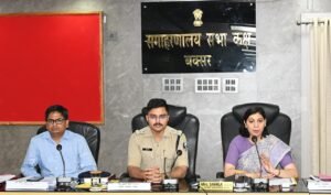 बक्सर में ट्रैफिक पर सख्ती: अवैध पार्किंग, ओवरलोडिंग&hellip;