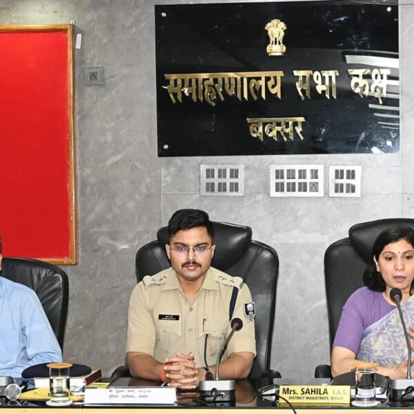 बक्सर में ट्रैफिक पर सख्ती: अवैध पार्किंग, ओवरलोडिंग&hellip;