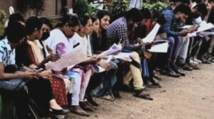 हर महीने पैसे, टॉप कंपनियों में मौका, युवाओं&hellip;