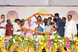 परनावा से उठा विकास का बिगुल: बाबा महतो&hellip;