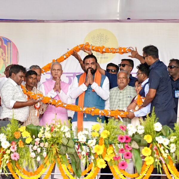 परनावा से उठा विकास का बिगुल: बाबा महतो&hellip;