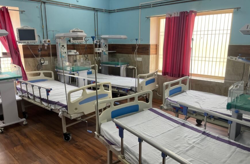 चार साल बाद टूटा इंतजार: डुमरांव अस्पताल का बंद एमएनसीयू वार्ड खुला, नवजातों को अब मिलेगा यहीं जीवनदान