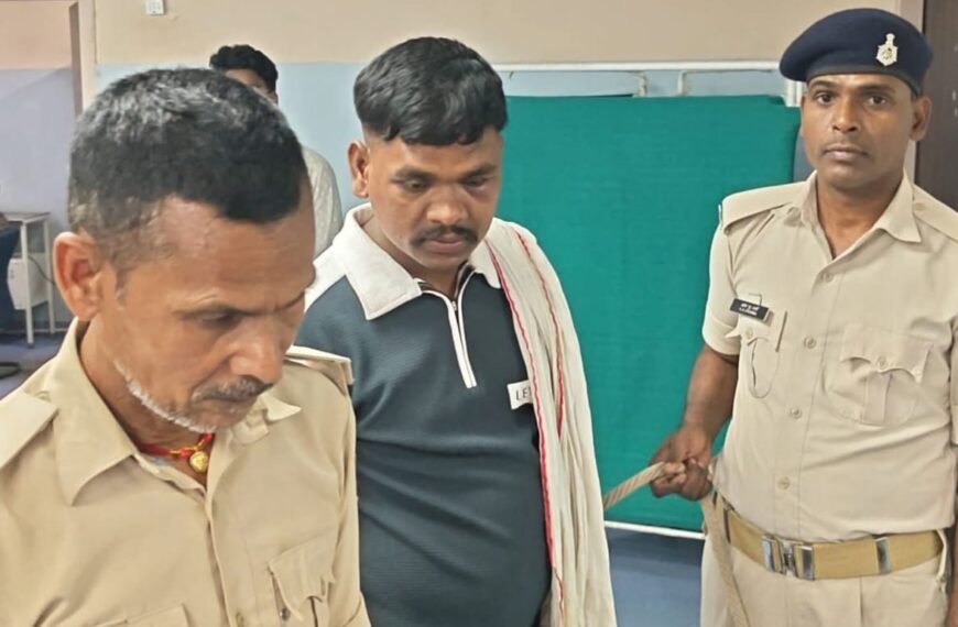 फर्जी पुलिस बनकर वसूली का खेल: टोटो चालक को बंधक बनाकर मांग रहा था 25 हजार, शातिर गिरफ्तार
