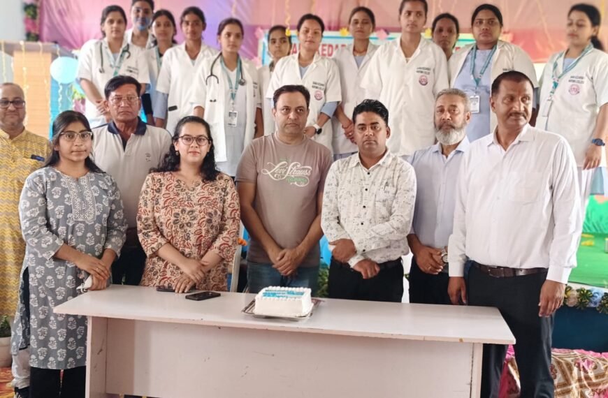 मेथोडिस्ट अस्पताल में नर्सों का भव्य सम्मान, सेवा और समर्पण को सलाम