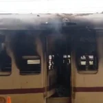 सासाराम स्टेशन पर धधकी पैसेंजर ट्रेन: खाली निकले फायर सिलेंडर, मचा भगदड़ और हड़कंप