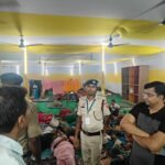 मलमास मेले में श्रद्धालुओं की सुरक्षा पर प्रशासन अलर्ट, देर रात डीएम ने किया आवासन स्थलों निरीक्षण