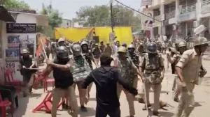 लखनऊ कोर्ट बना रणक्षेत्र वकीलों में 600 लाठियां&hellip;
