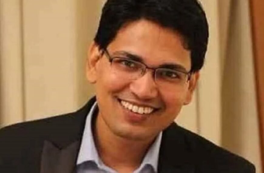 टेंडर घोटाले में सनसनीखेज खुलासे: महंगे गिफ्ट, लग्जरी पेन और विदेशी कनेक्शन की जांच से बढ़ी अफसरों की बेचैनी