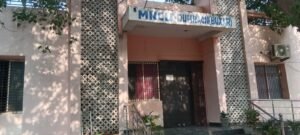 बत्ती गुल, ऑक्सीजन ठप और नवजात की अटकी&hellip;