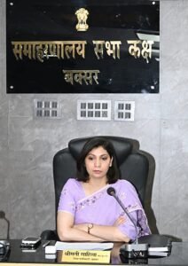 डीएम की सख्ती से तेज होगी विकास की&hellip;
