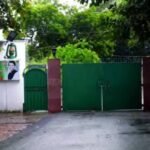 सरकारी बंगला खाली करने से राबड़ी देवी का इनकार: लालू यादव की सेहत का हवाला देकर मांगा और समय, बढ़ी सियासी हलचल