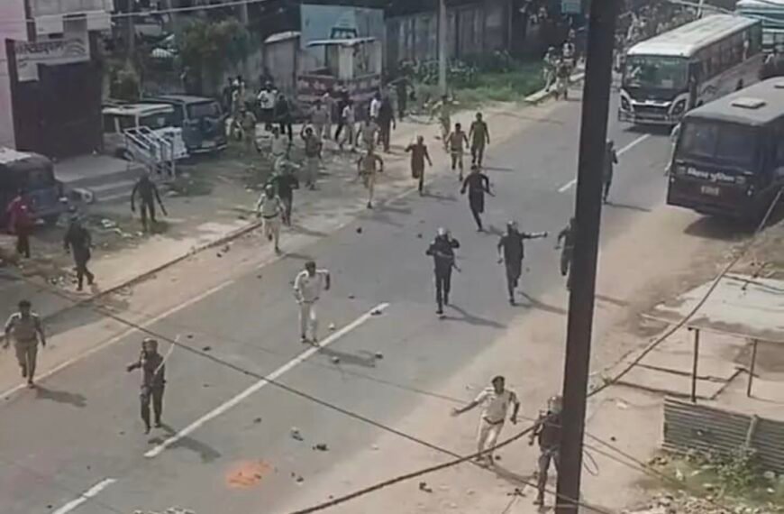 डिग्री कॉलेज विवाद ने पकड़ा हिंसक रूप: पुलिस पर पथराव, लाठीचार्ज, सात हिरासत में; नगरनौसा में बढ़ा तनाव
