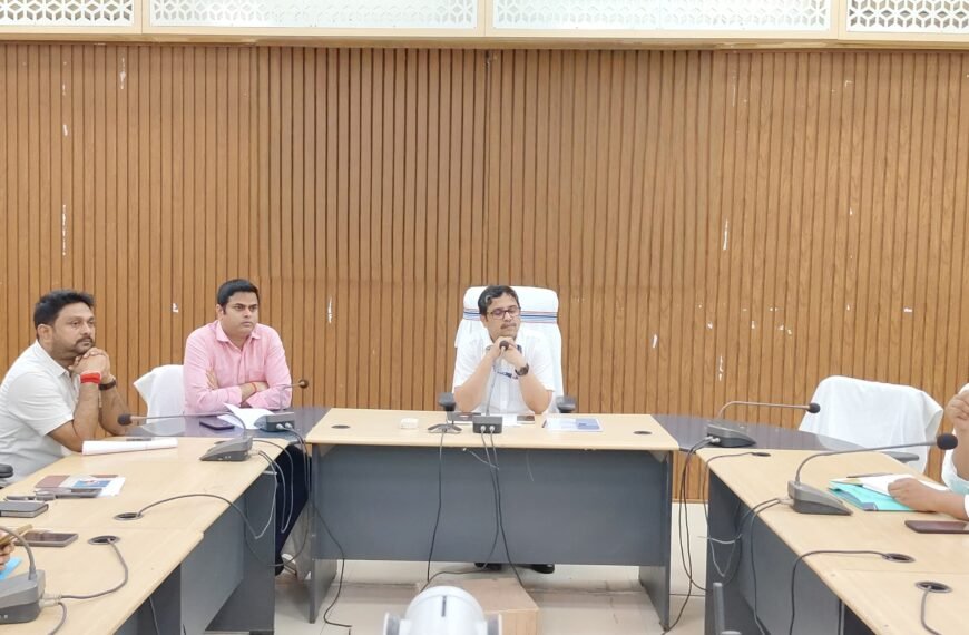 NEET-UG 2026 पर प्रशासन की कड़ी नजर: 3,804 परीक्षार्थियों के लिए अभेद सुरक्षा घेरा, गड़बड़ी पर होगी सख्त कार्रवाई