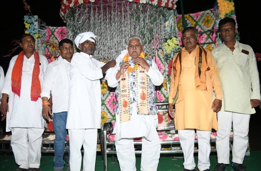 मां गंगा और कोयला बाबा के दरबार में उमड़ा आस्था का सैलाब, विधानसभा अध्यक्ष डॉ. प्रेम कुमार ने की जनकल्याण की कामना