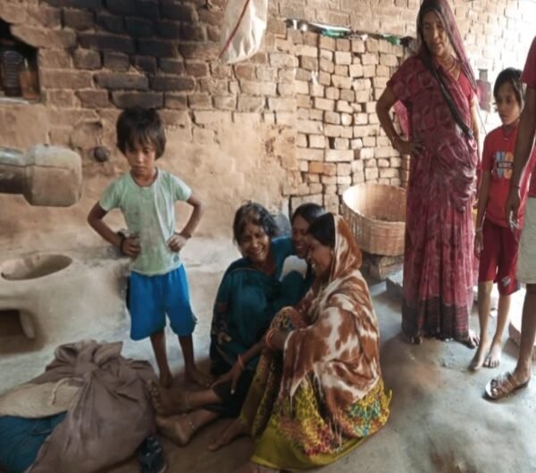 आसमान से बरसी मौत: भैंस चराकर लौट रहे…