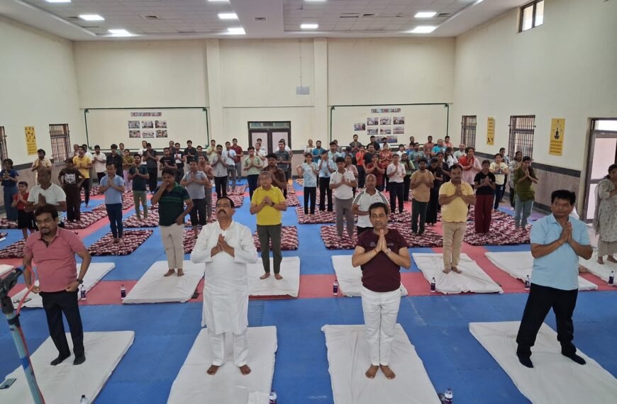 योग से स्वस्थ जीवन का संदेश: बिहार कृषि विश्वविद्यालय में अंतर्राष्ट्रीय योग दिवस पर दिखा उत्साह