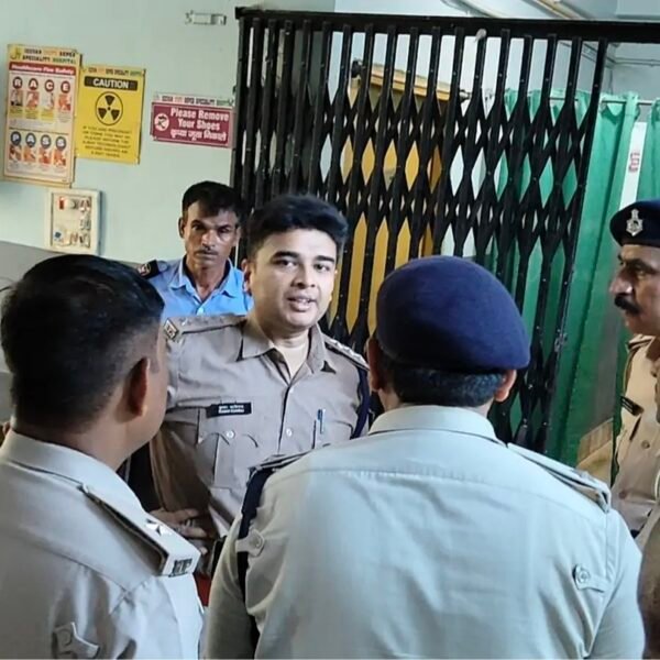 शादी समारोह से लौट रहे बुजुर्ग को लगी…