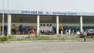 दरभंगा एयरपोर्ट पर टला बड़ा विमान हादसा: लैंडिंग&hellip;