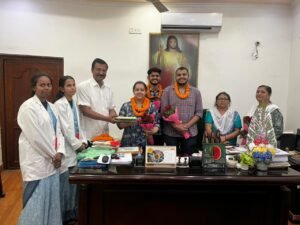राष्ट्रीय चिकित्सक दिवस पर बक्सर में डॉक्टरों पर&hellip;