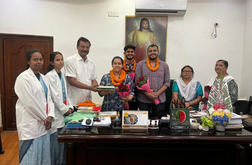 राष्ट्रीय चिकित्सक दिवस पर बक्सर में डॉक्टरों पर बरसे सम्मान, सेवा भावना को सलाम