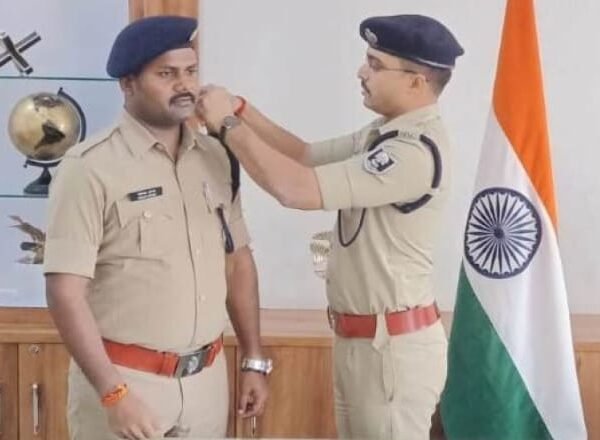 डीएसपी से एएसपी बने पोलत्स कुमार: बधाइयों का&hellip;