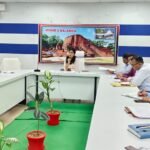 डीएम का सख्त अल्टीमेटम: लंबित राजस्व मामलों पर अब नहीं चलेगी लापरवाही, समयसीमा में निपटाएं सभी आवेदन