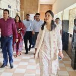 समाहरणालय में डीएम की अचानक एंट्री से मचा हड़कंप: दफ्तरों की खंगाली व्यवस्था, समयपालन और सफाई पर सख्त निर्देश