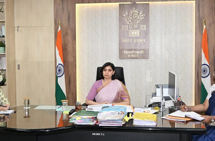 अब नहीं चलेगी ढिलाई: पीएम सूर्य घर योजना पर डीएम का सख्त रुख, बैंकों को भी चेतावनी, 15 जुलाई से तेज होगा सोलर अभियान