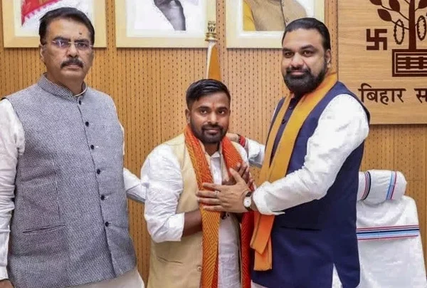 बांकीपुर में BJP की ‘डबल गलती’ से मचा…