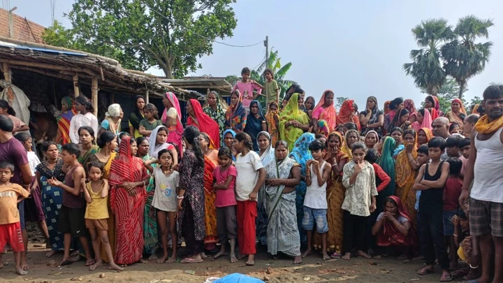 वैशाली में खूनी खेल में तब्दील हुई जमीन की लड़ाई: बुजुर्ग और फौजी बेटे की गोलियों से छलनी कर हत्या, गांव में मचा हड़कंप