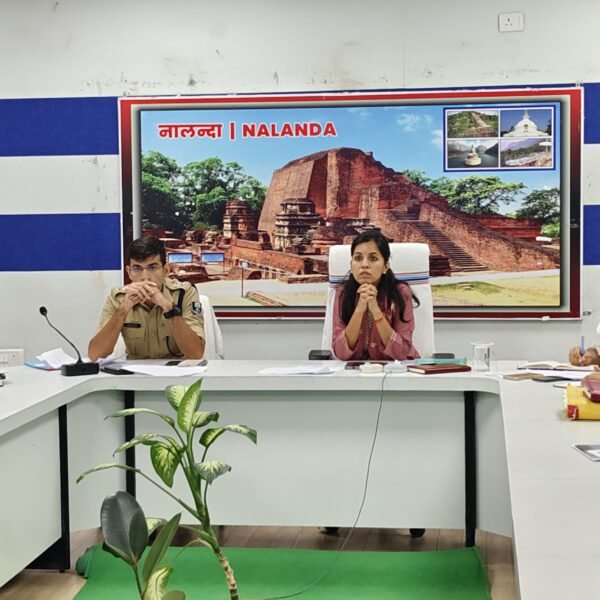 सड़क पर हेलमेट नहीं तो कार्रवाई तय: शराब…