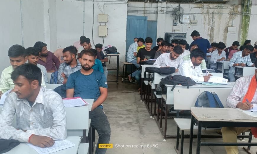127 युवाओं को मिली मारुति सुजुकी में नौकरी, बक्सर आईटीआई के कैंपस प्लेसमेंट में उमड़े 359 अभ्यर्थी