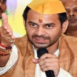 NEET पेपर लीक पर बिहार बंद के बीच हाई-वोल्टेज ड्रामा, छात्रों के समर्थन में सड़क पर उतरे तेज प्रताप यादव हिरासत में, कई जिलों में बवाल