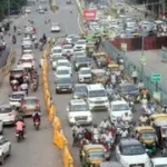 पटना में मेट्रो निर्माण से बदली ट्रैफिक व्यवस्था: नेहरू पथ की लेन बंद, पहले ही दिन जाम से लोग बेहाल