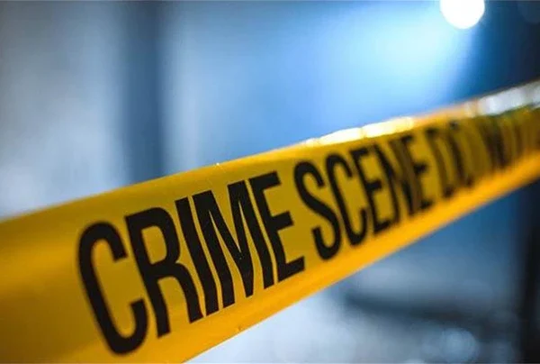 जन्मदिन समारोह से लौट रही नर्तकी को स्कूटी…