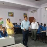 बक्सर के 15 स्कूल बनेंगे मॉडल: अफसरों ने कक्षाओं में पहुंचकर परखी पढ़ाई, हर सप्ताह होगी निगरानी