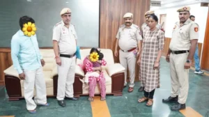 घर से 1,000 KM दूर मुंगेर में मिला&hellip;