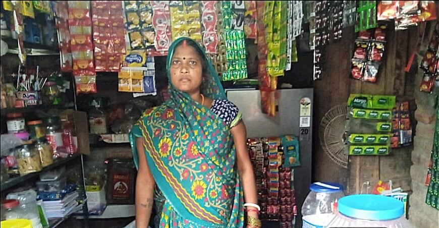 10 हजार की मदद से&hellip;