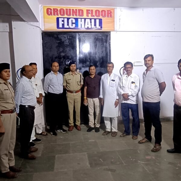 ईवीएम-वीवीपैट गोदाम पर प्रशासन की पैनी नजर, डीएम-एसपी…